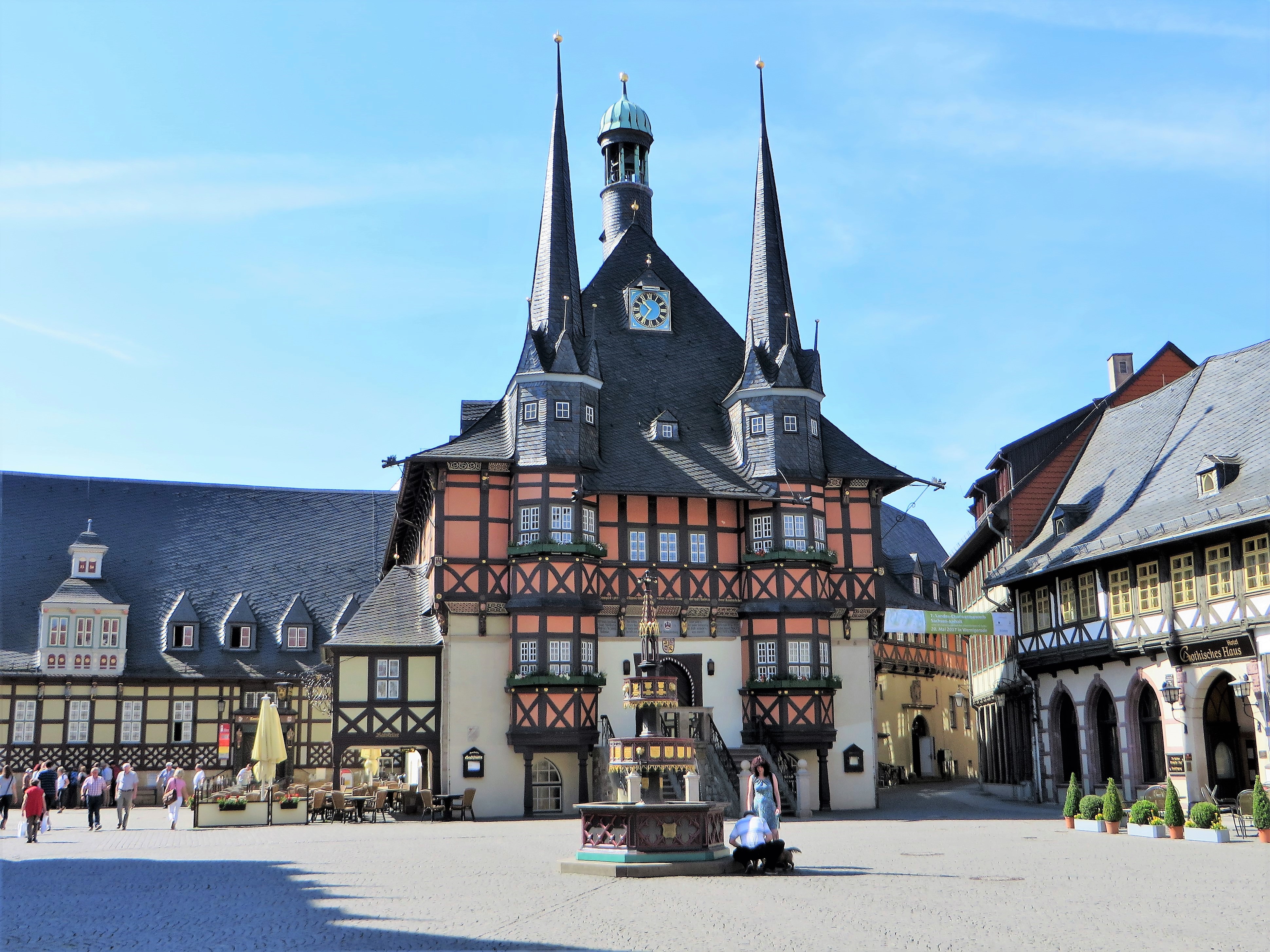 Fichier Blick Auf Das Rathaus Wernigerode Jpg Wikipedia