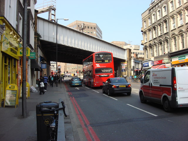 File:Borough High Street - geograph.org.uk - 1023016.jpg