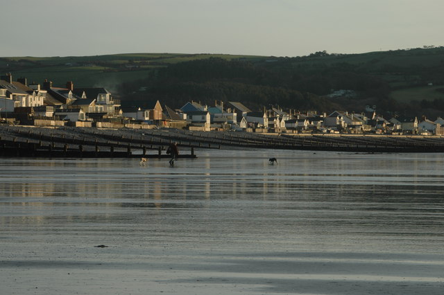 File:Borth Beach and Seafront looking south - geograph.org.uk - 729479.jpg