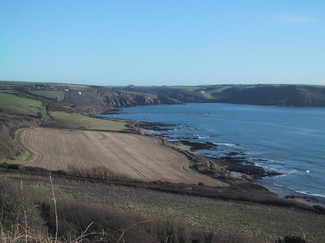 File:Fields by the Sea - geograph.org.uk - 1071383.jpg