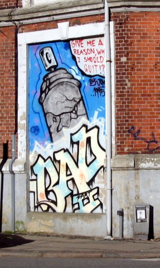 File:Graffiti 2003 ubt.jpg