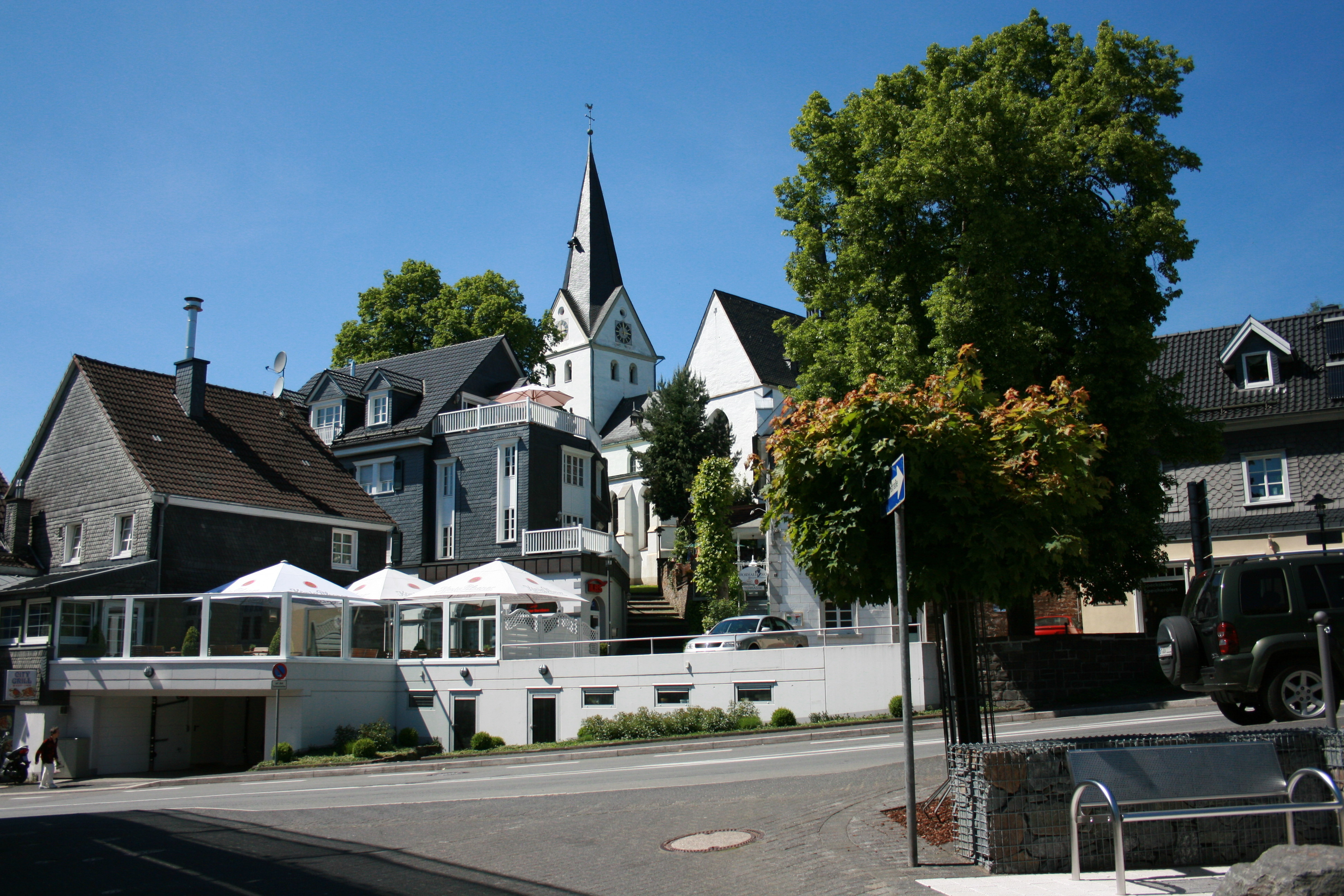 Gummersbach - Schützenstraße - La-Roche-sur-Yon-Straße 02 ies.jpg. 