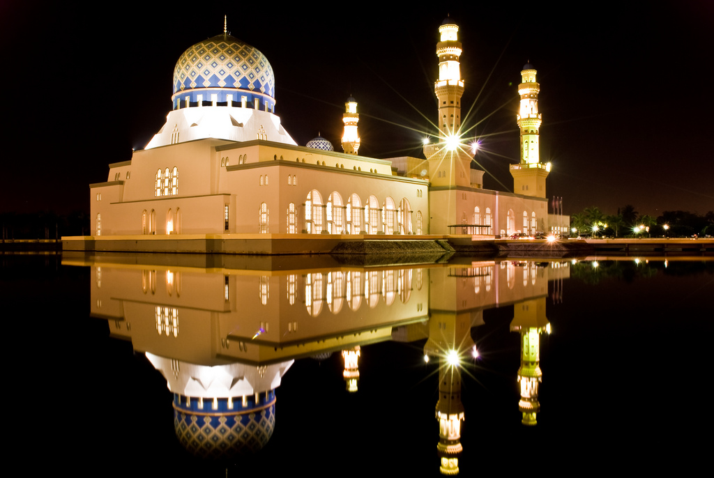 File:Kota Kinabalu City Mosque.jpg - Wikipedia