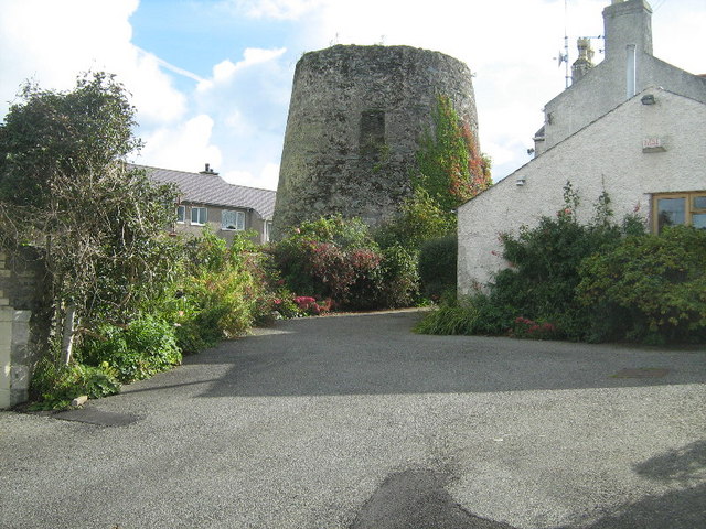 File:Llandegfan windmill.jpg