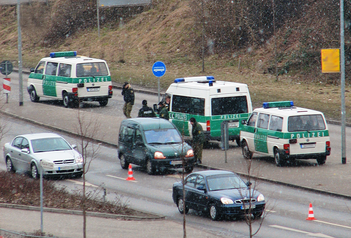 File:Polizeikontrolle Rügendamm.jpg