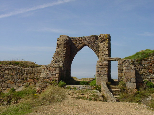 File:Remains of Le Chateau de Gros Nez, Les Landes - geograph.ci - 181.jpg