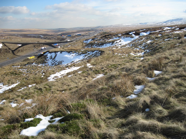 Rook Stones Hill beside M62 - geograph.org.uk - 1736165
