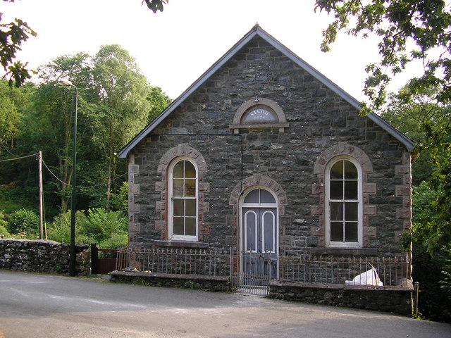 File:Siloh Chapel - geograph.org.uk - 211932.jpg