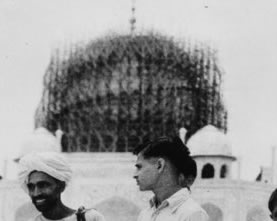 File:Taj protective scaffold.jpg