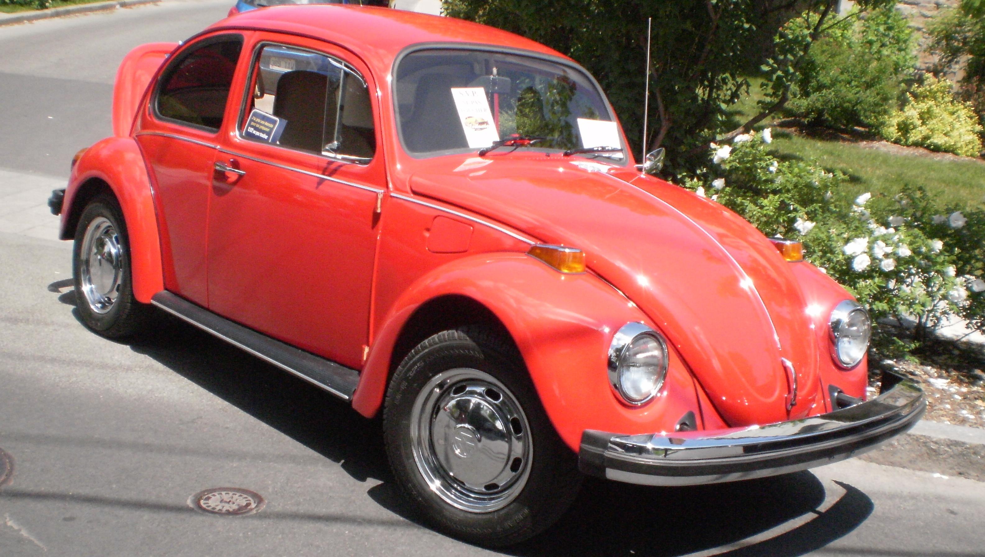 '74 Volkswagen Beetle (Cruisin' At The Boardwalk '11).jpg. w...
