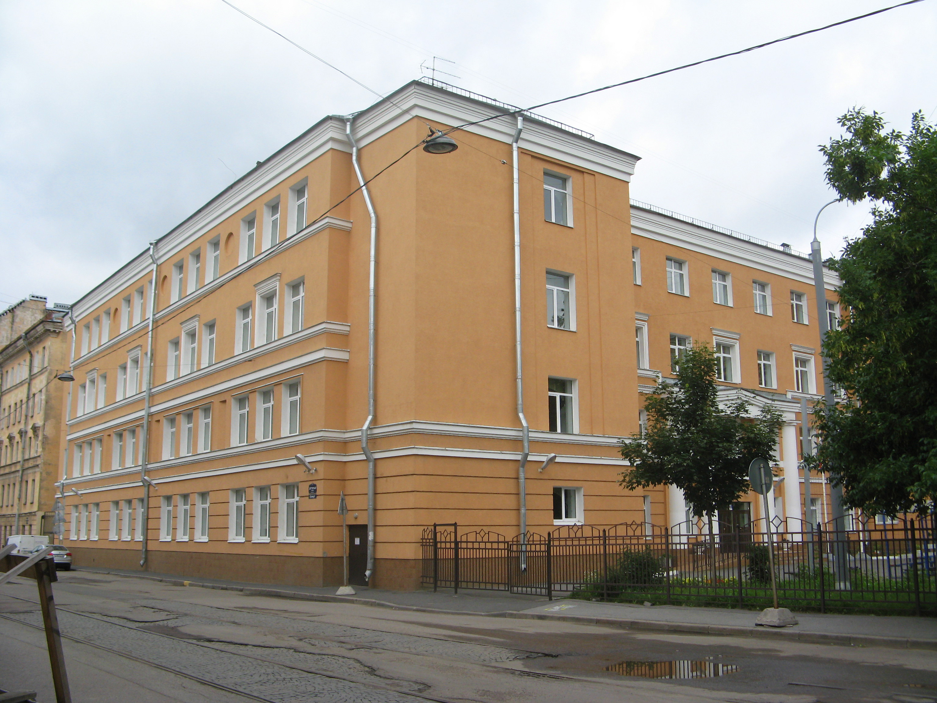Школа 174 центрального. Школа 174 СПБ. Дегтярная 24. Дегтярный переулок дом 7 школа. 174 Школа центрального района Санкт-Петербурга.
