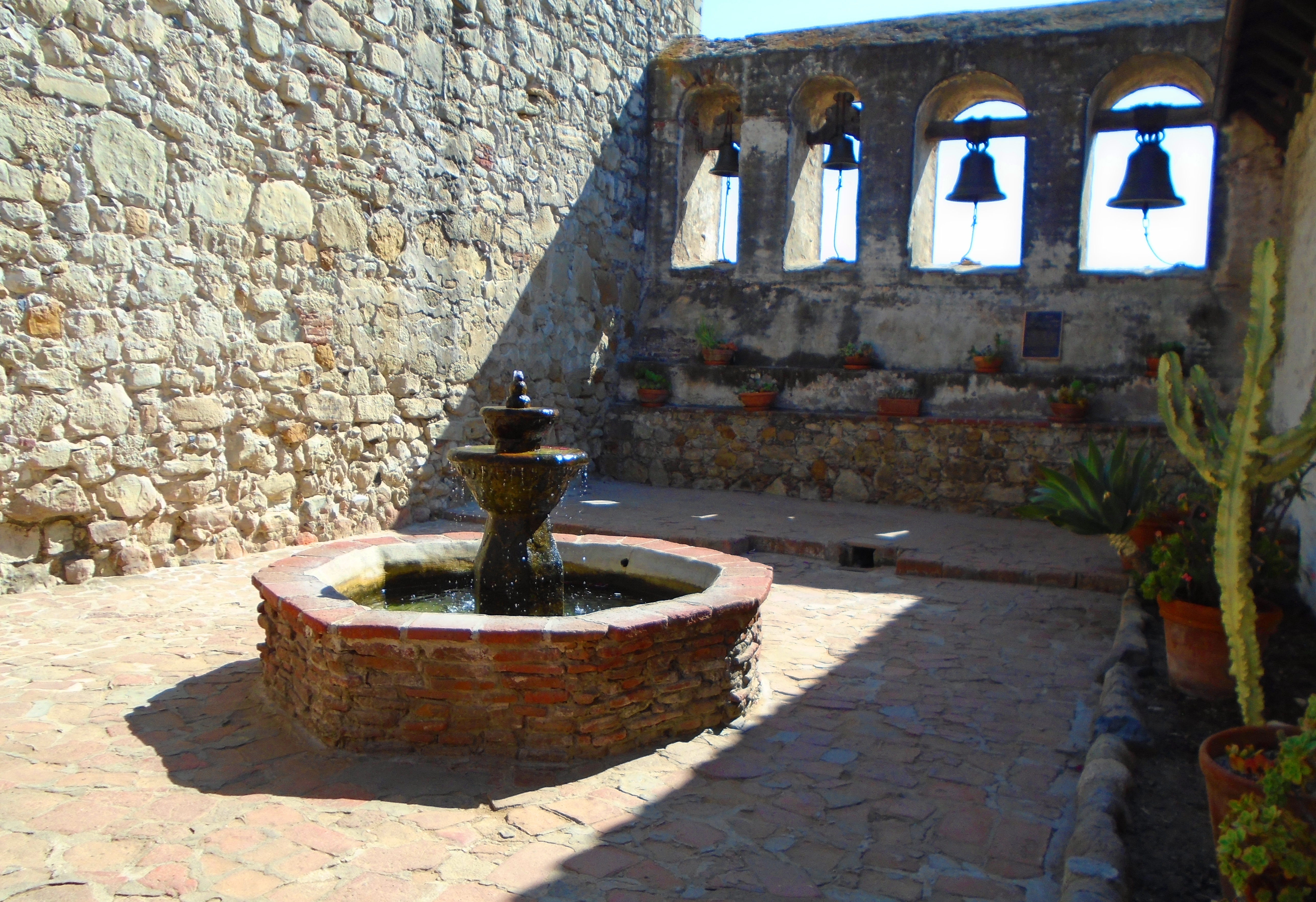Details about   CALIFORNIA Mission San Juan Capistrano Sacred Garden Fountain Bell Wall postcard 