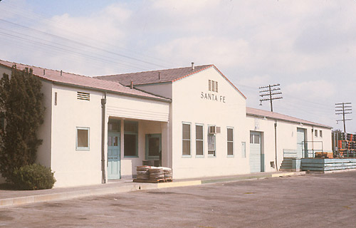 File:Anaheim ATSF station (1), August 1974.jpg