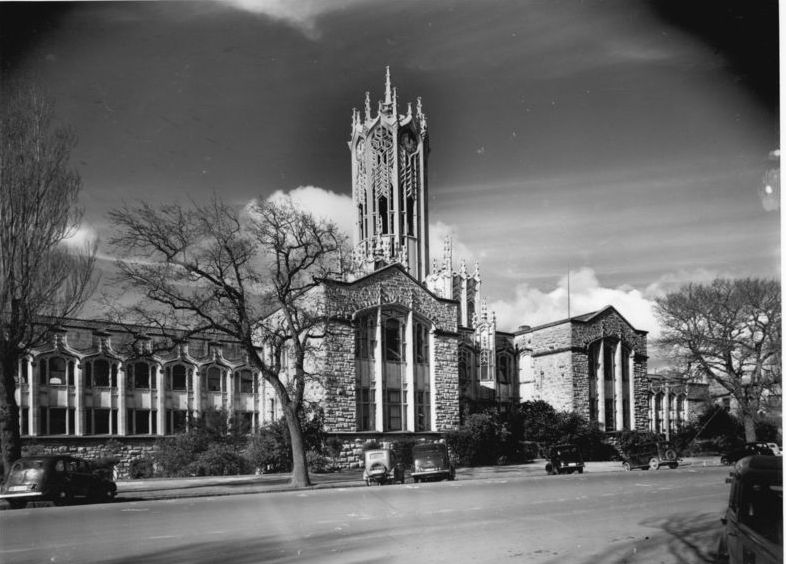 File:Auckland University (3307744395).jpg