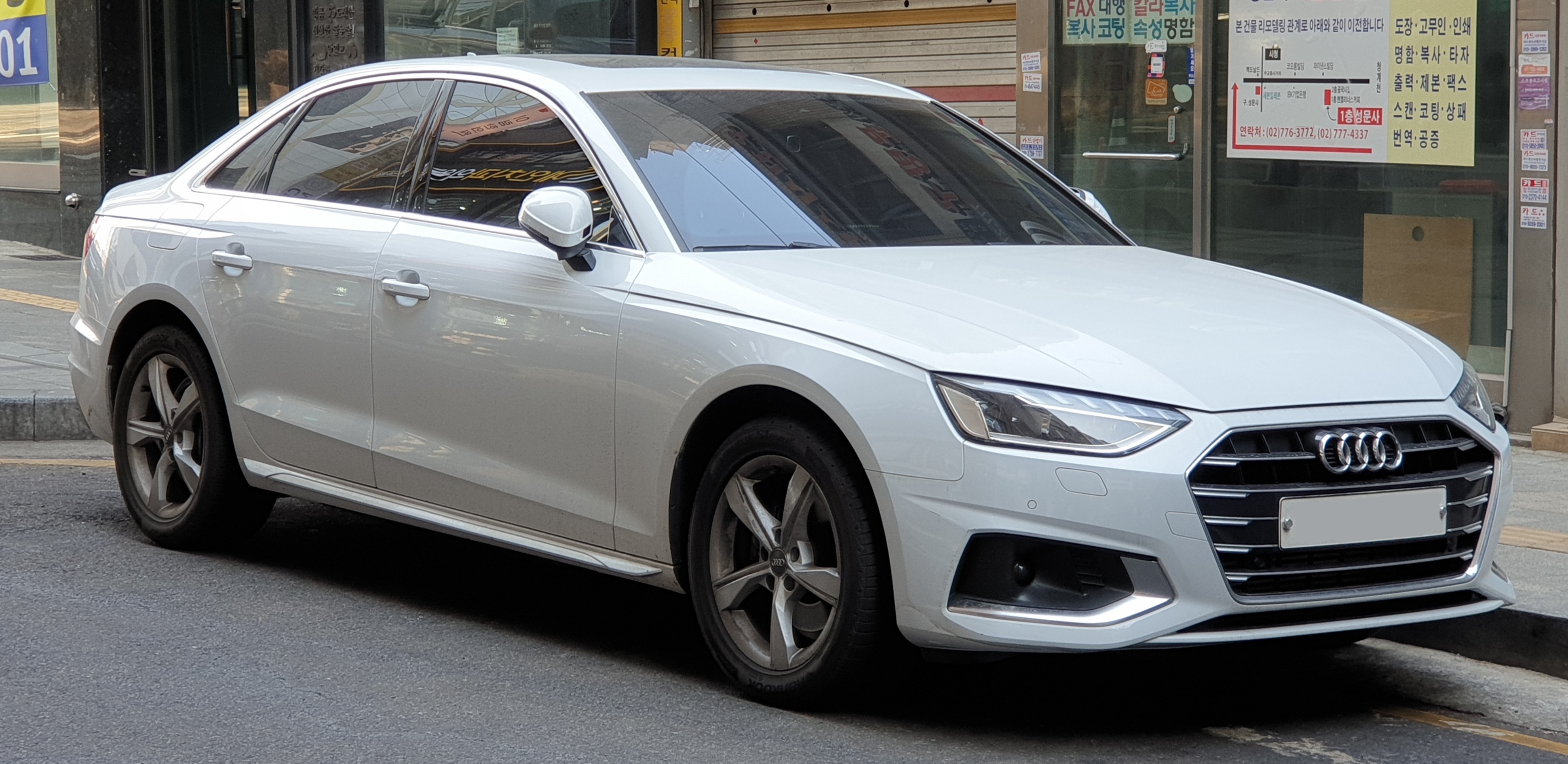 File:Audi A4 B9 sedans (FL) 1X7A6817.jpg - Wikimedia Commons