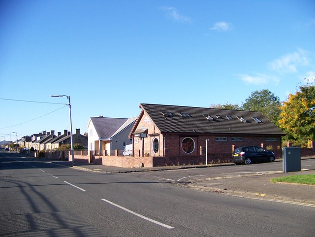 File:Avongrove Veterinary Clinic - geograph.org.uk - 3179760.jpg