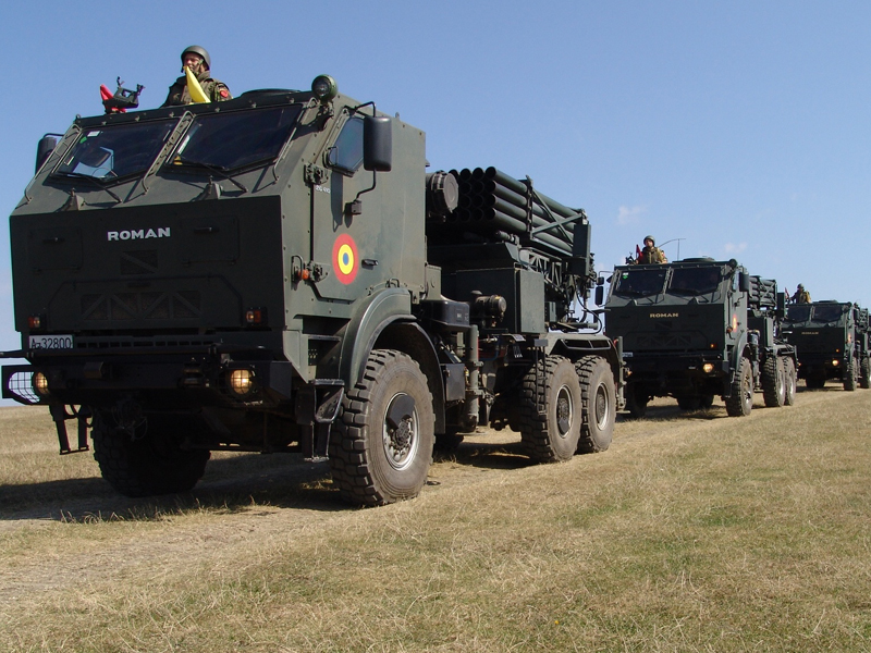 File:Batalionul 83 LAROM in deplasare spre raionul de desfasurare a exercitiului ROUEX 09.jpg