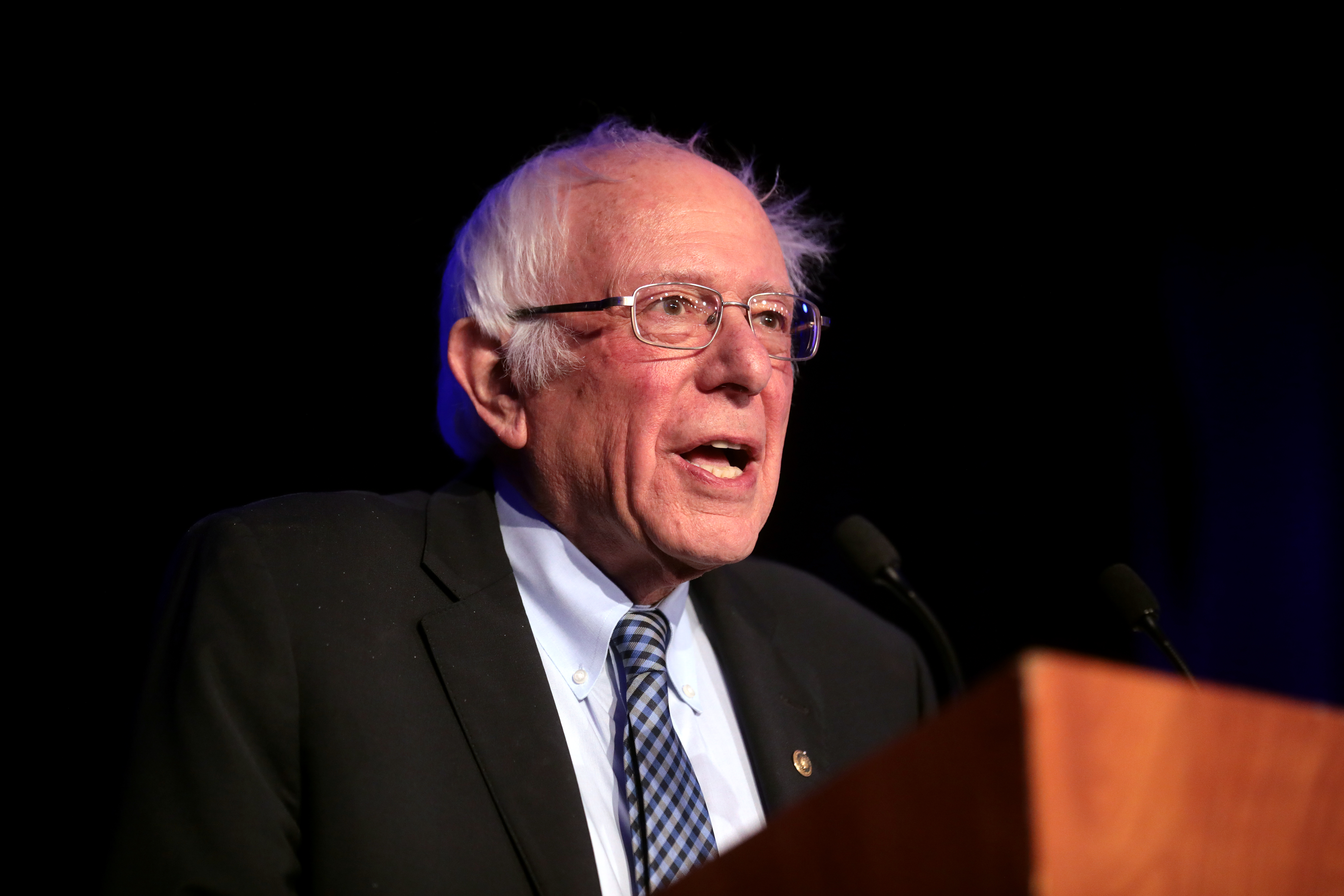 File:Bernie Sanders (49554442386).jpg - Simple English Wikipedia