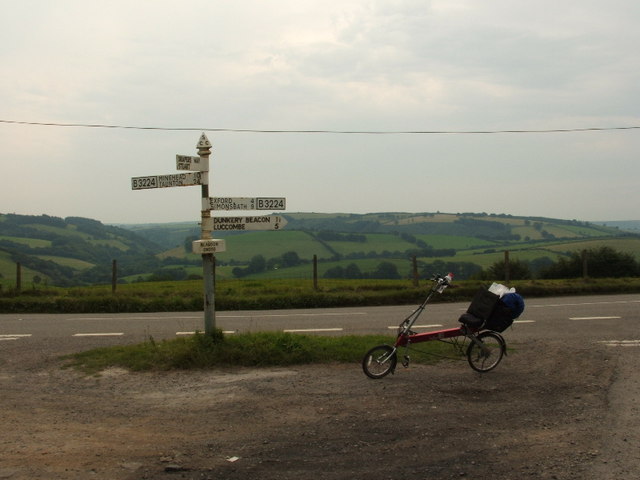 File:Blagdon Cross - geograph.org.uk - 139857.jpg