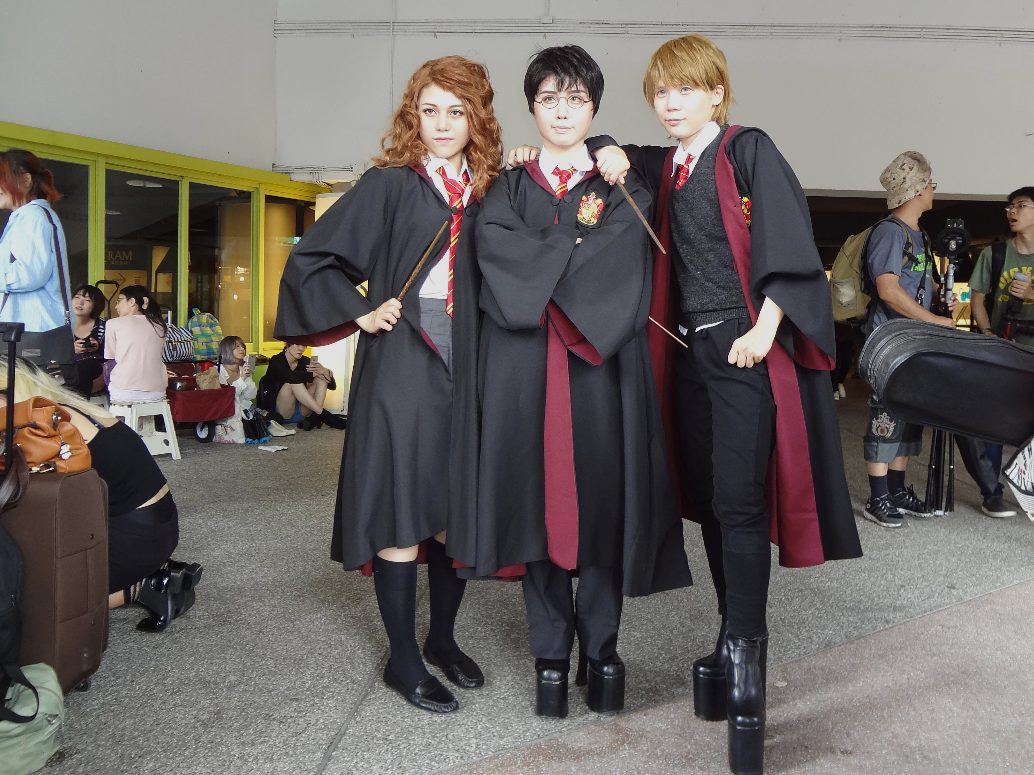 File Cosplayers Of Hermione Granger Harry Potter And Ron Weasley 20180519a Jpg Wikimedia Commons