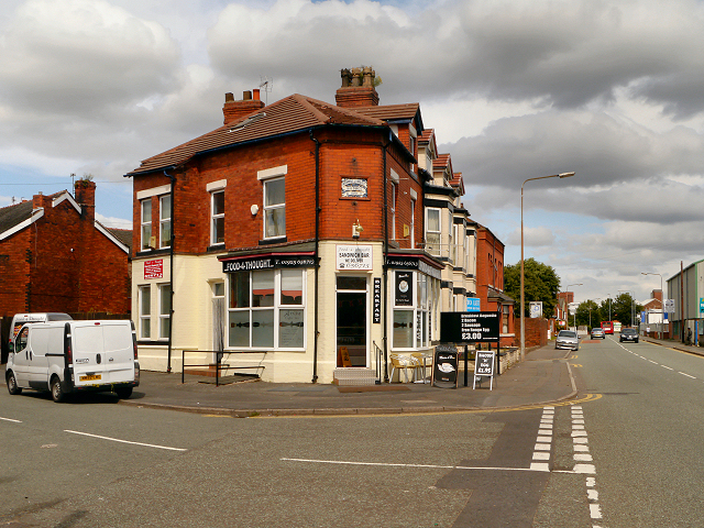 File:Diamond Jubilee Buildings, Liverpool Road, Warrington - geograph.org.uk - 3059363.jpg