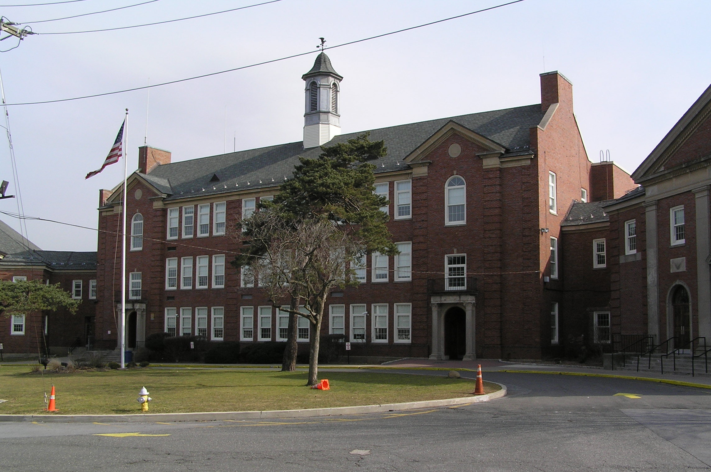 Eastchester High School February 2012.jpg. en:User:Anthony22. 