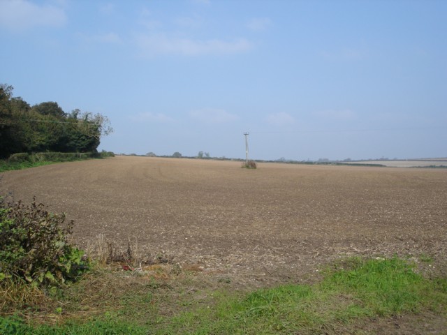 File:Farmland near Farnham - geograph.org.uk - 260634.jpg