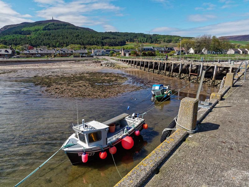 Golspie Harbour - geograph.org.uk - 5784777