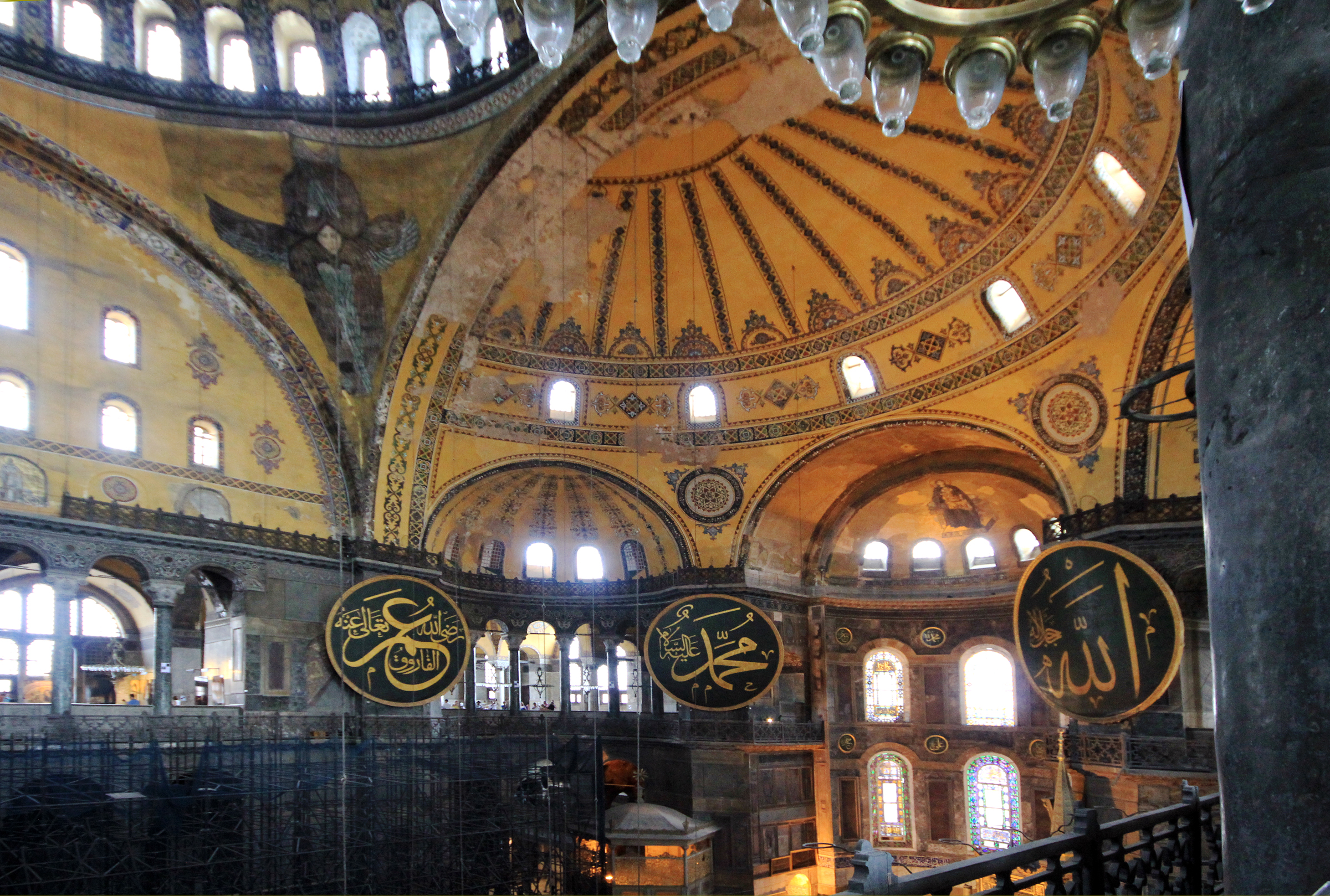 Royan hotel hagia sophia istanbul. Gulliver Hagia Sophia Стамбул. Церковь святых Сергия и Вакха в Стамбуле. Albatros Hagia Sophia Hotel. Sura Hagia Sophia Hotel.