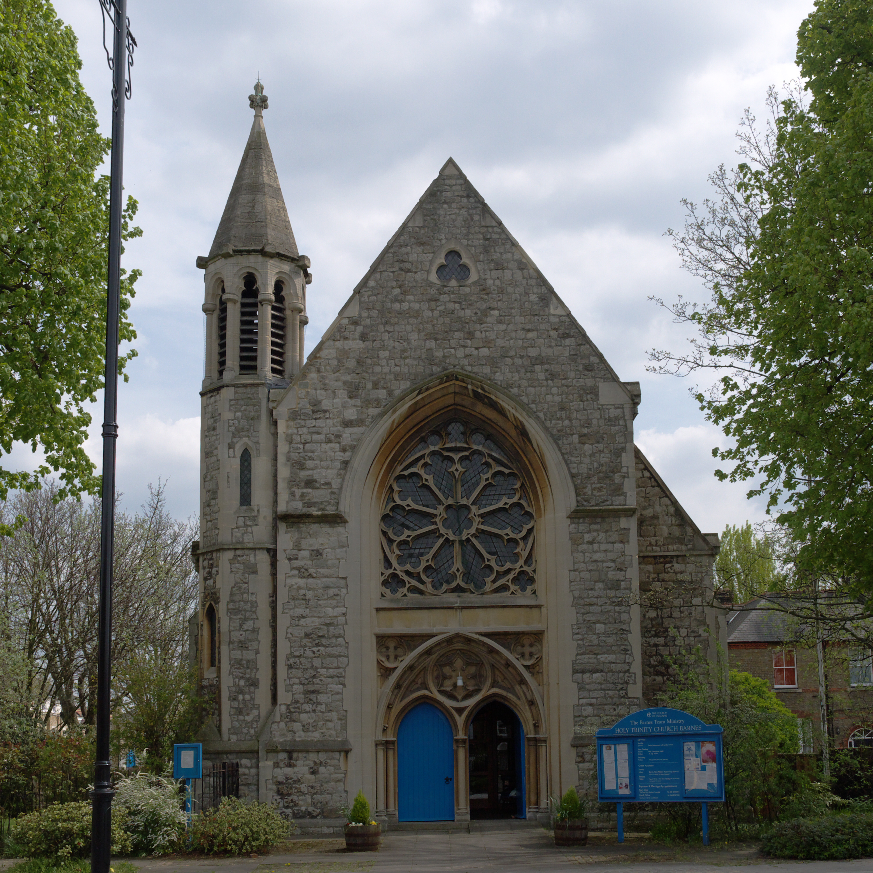 Fileholy Trinity Church Barnes 30858jpg Wikimedia Commons