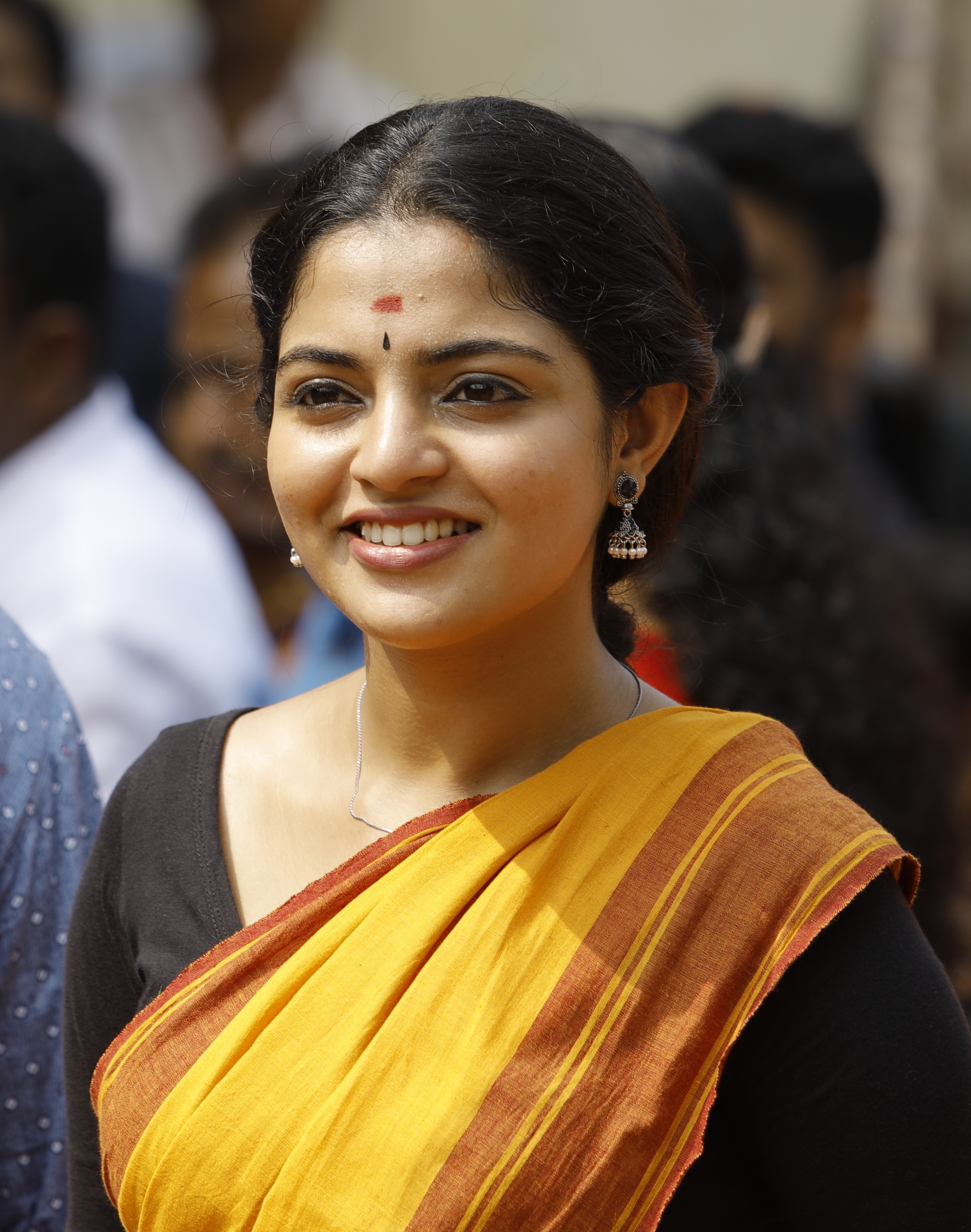 Nikhila vimal education