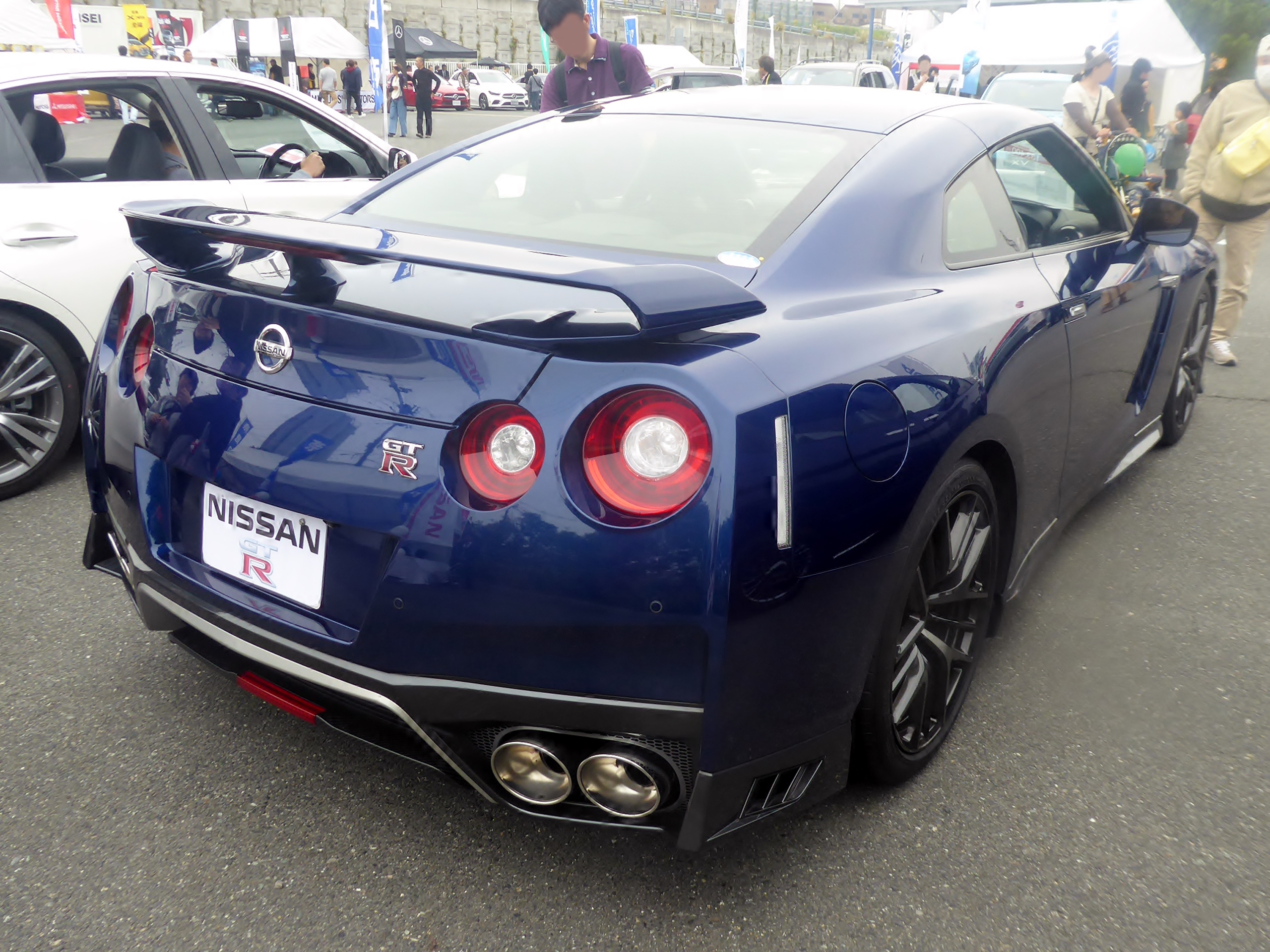 Nissan gt r r35 Rear