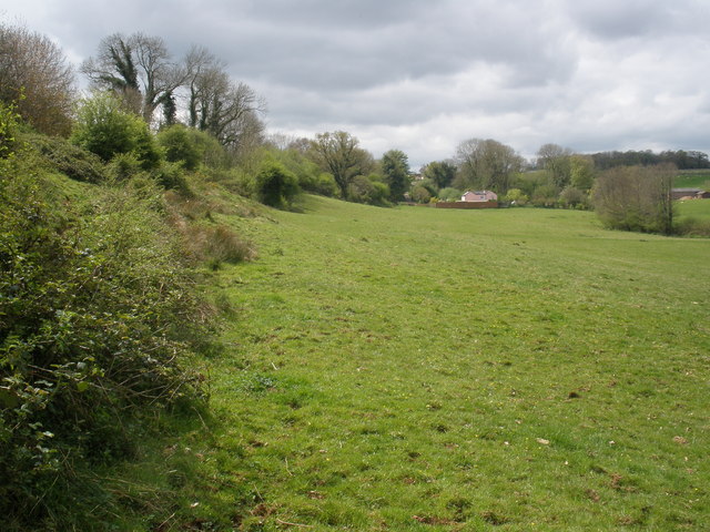 File:Old canal embankment, south of Greenham - geograph.org.uk - 1267200.jpg