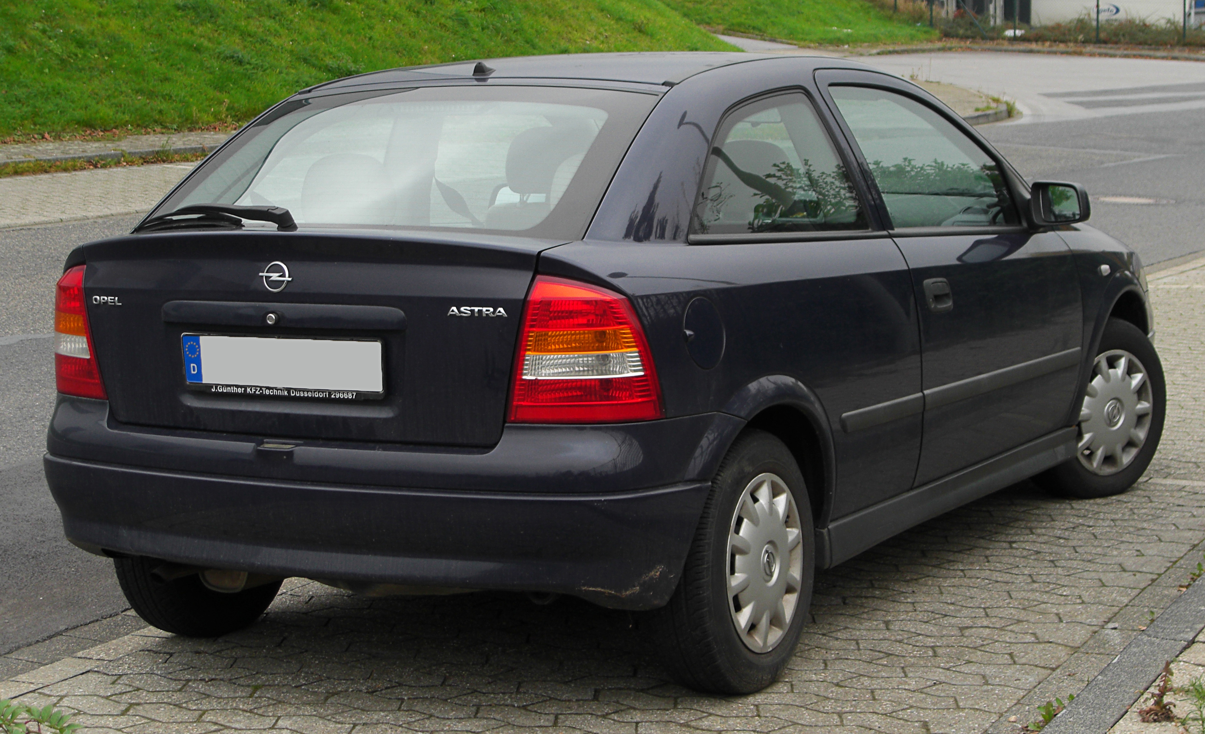 File:Opel Astra G front 20080424.jpg - Wikimedia Commons