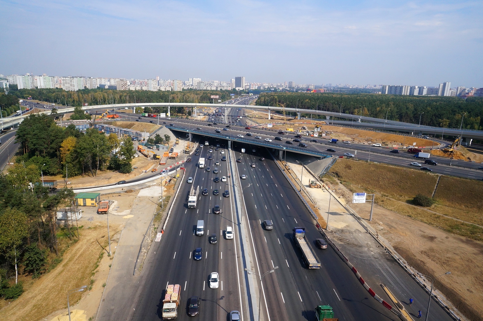 Город москва волгоградский проспект. Волгоградский путепровод МКАД. Эстакада на Волгоградском проспекте. Развязка Волгоградский проспект. Транспортная развязка Волгоградский проспект.