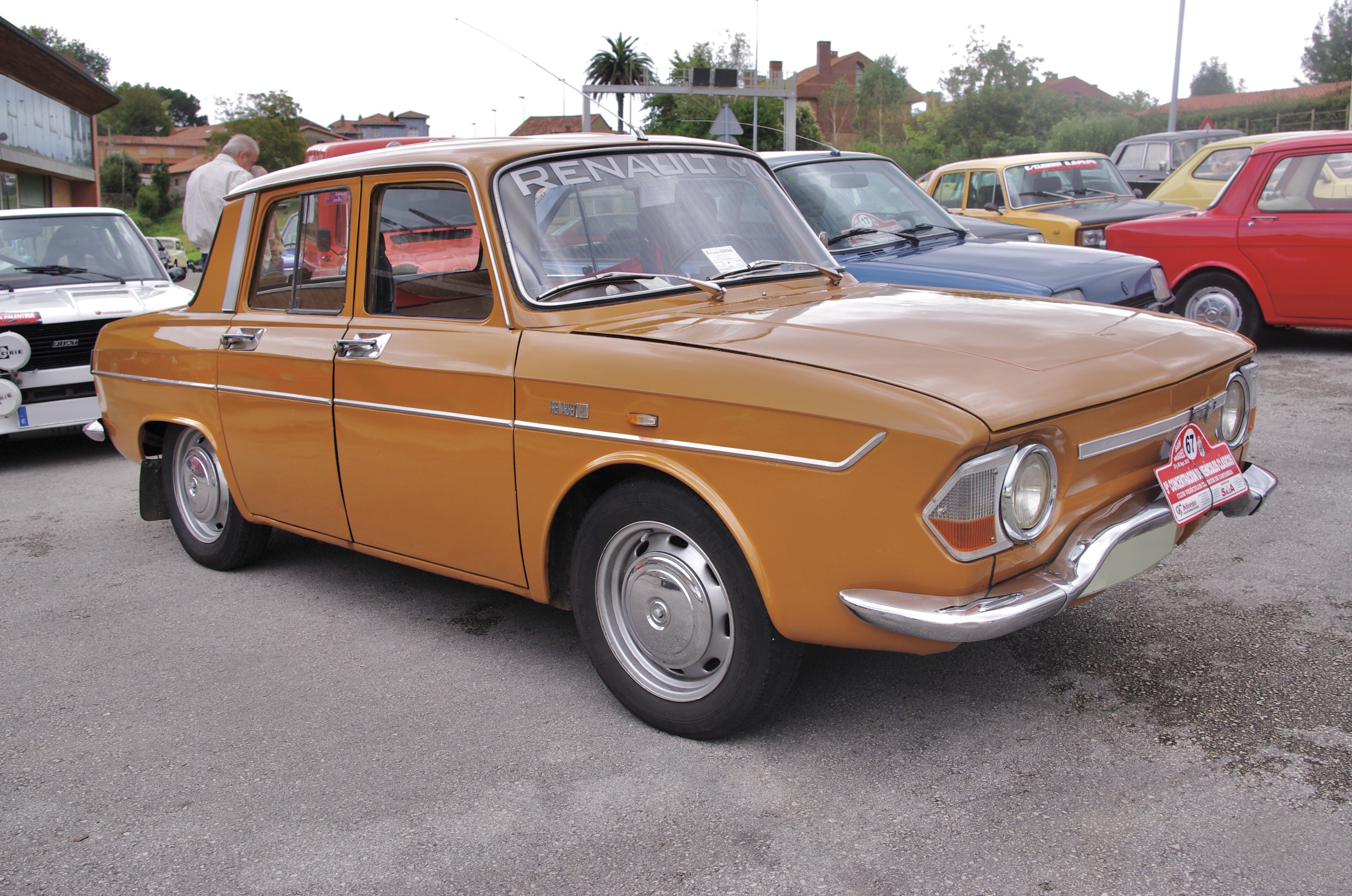 Reno 10. Renault x90. Renault 10mcvmh. Желтый Рено 1970-е. Рено 10 лет назад.