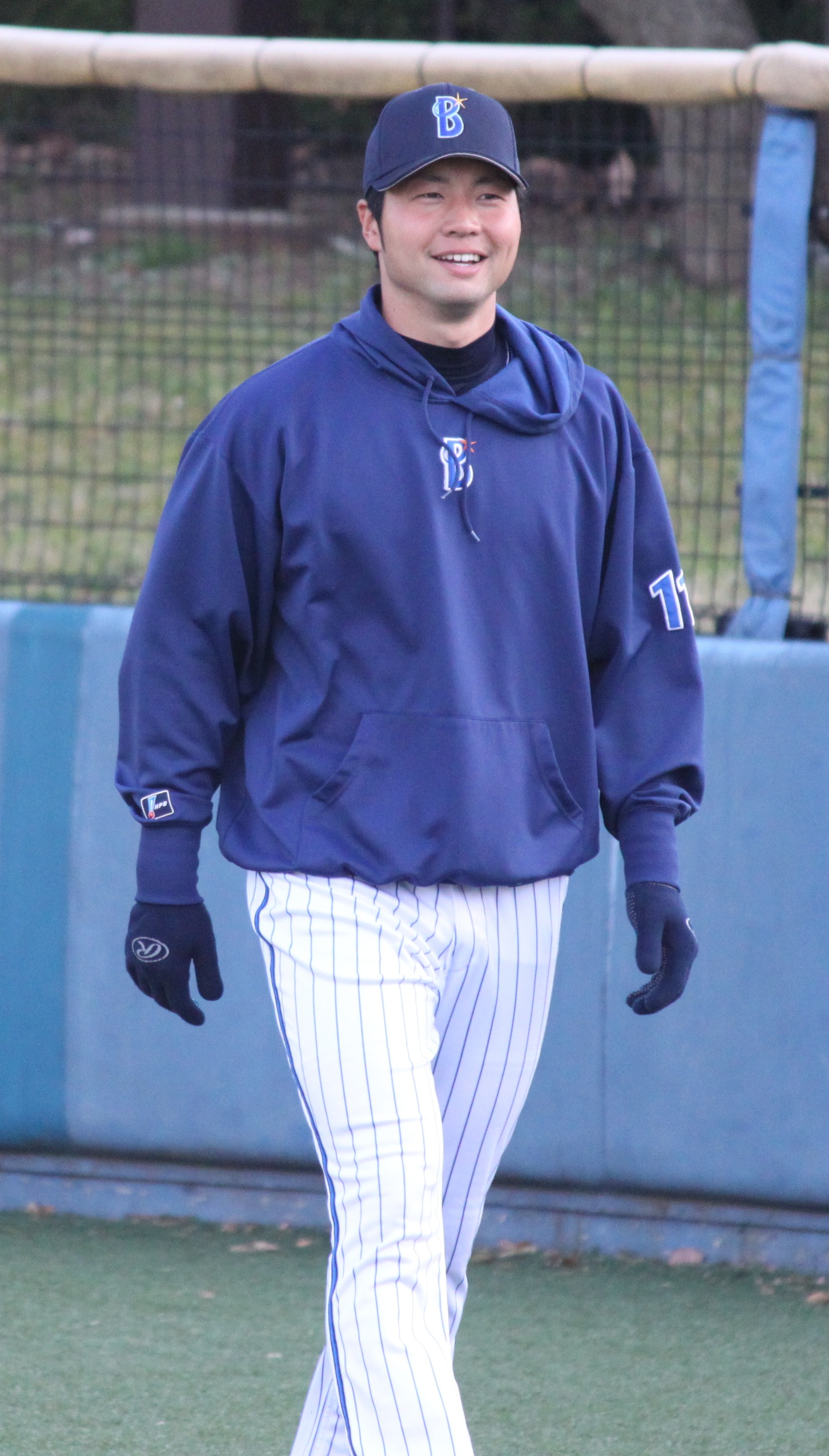 20120401 Kousuke Tomita pitcher of the Yokohama DeNA BayStars, at Yokosuka Stadium.JPG