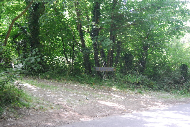 File:By West Hoathly Rd - geograph.org.uk - 3755747.jpg