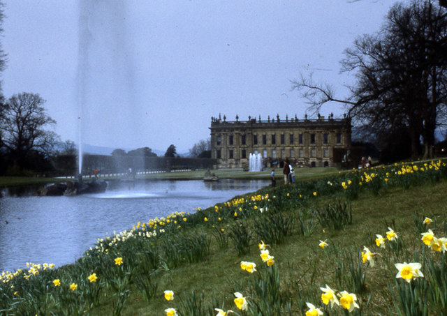 File:Chatsworth Lake and Fountain - geograph.org.uk - 929269.jpg