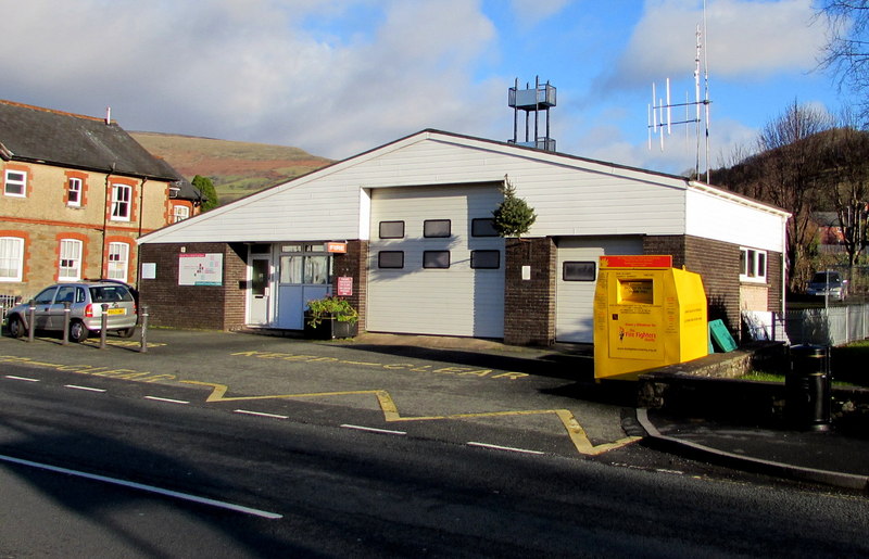 File:Crickhowell Fire Station - geograph.org.uk - 4283260.jpg