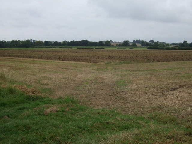 File:Farmland off Kirton Road - geograph.org.uk - 4175741.jpg