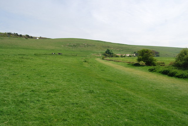 File:Footpath to Cuckmere Haven - geograph.org.uk - 1282018.jpg