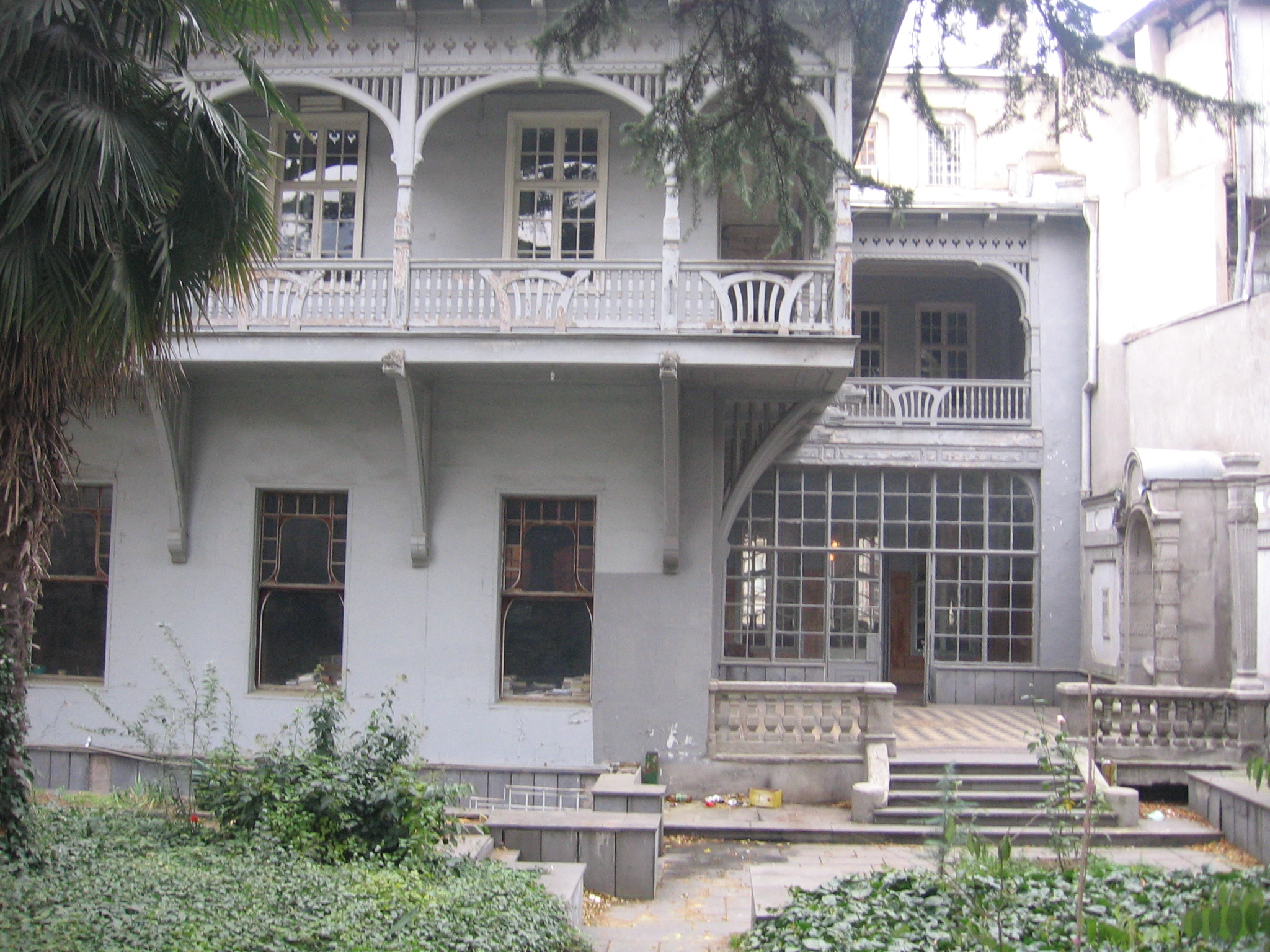 Дом писателей Грузии — Википедия