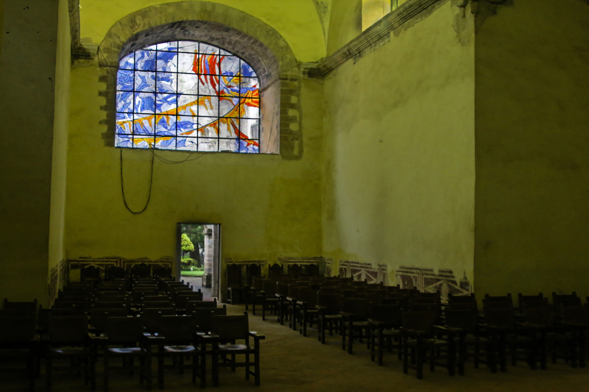 File:Interior de la iglesia del ex Convento en el Parque Nacional Desierto  de los  - Wikimedia Commons