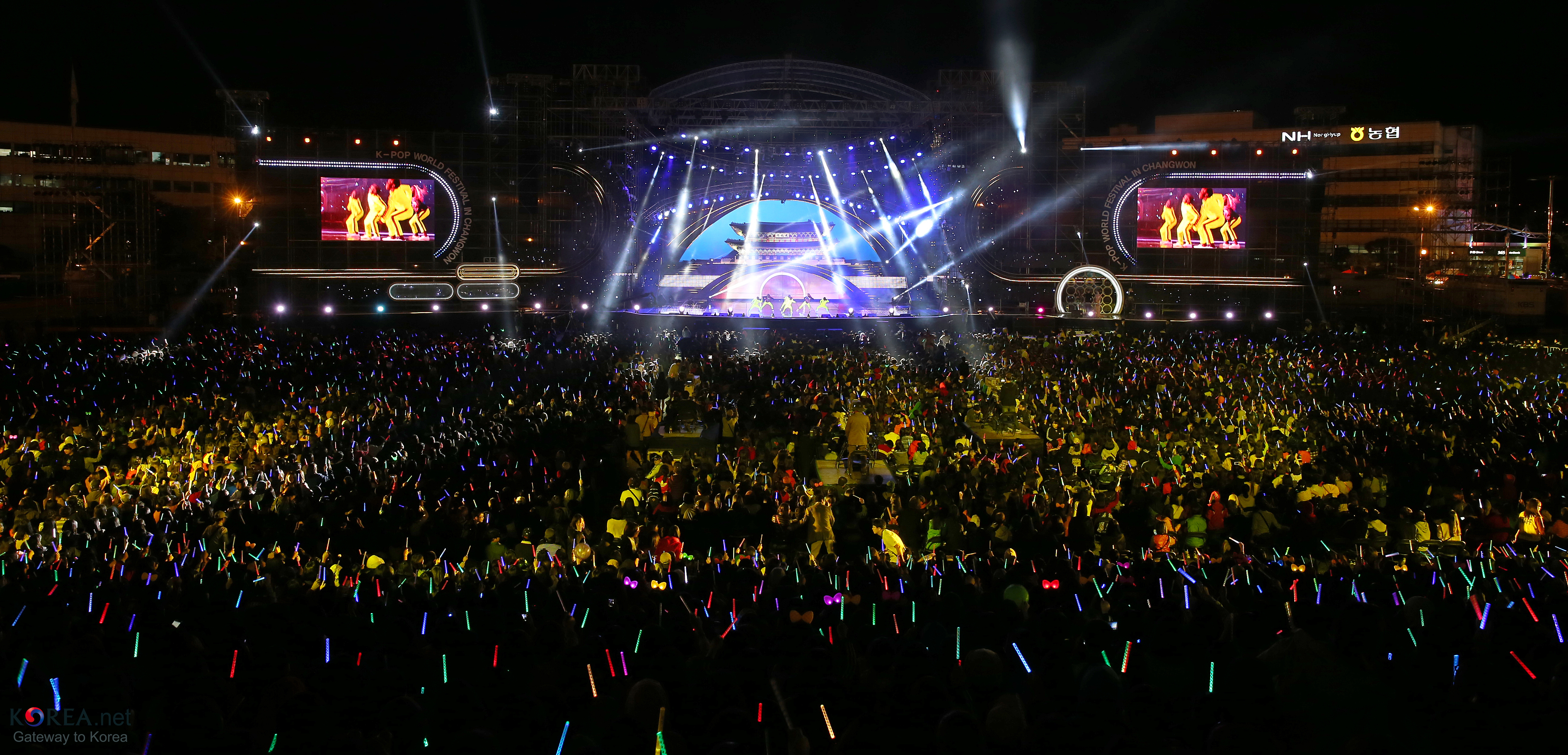 File:Korea KPOP World Festival  - Wikimedia Commons