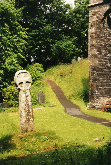 The cross in the churchyard Lesnewth, churchyard cross - geograph.org.uk - 49231.jpg