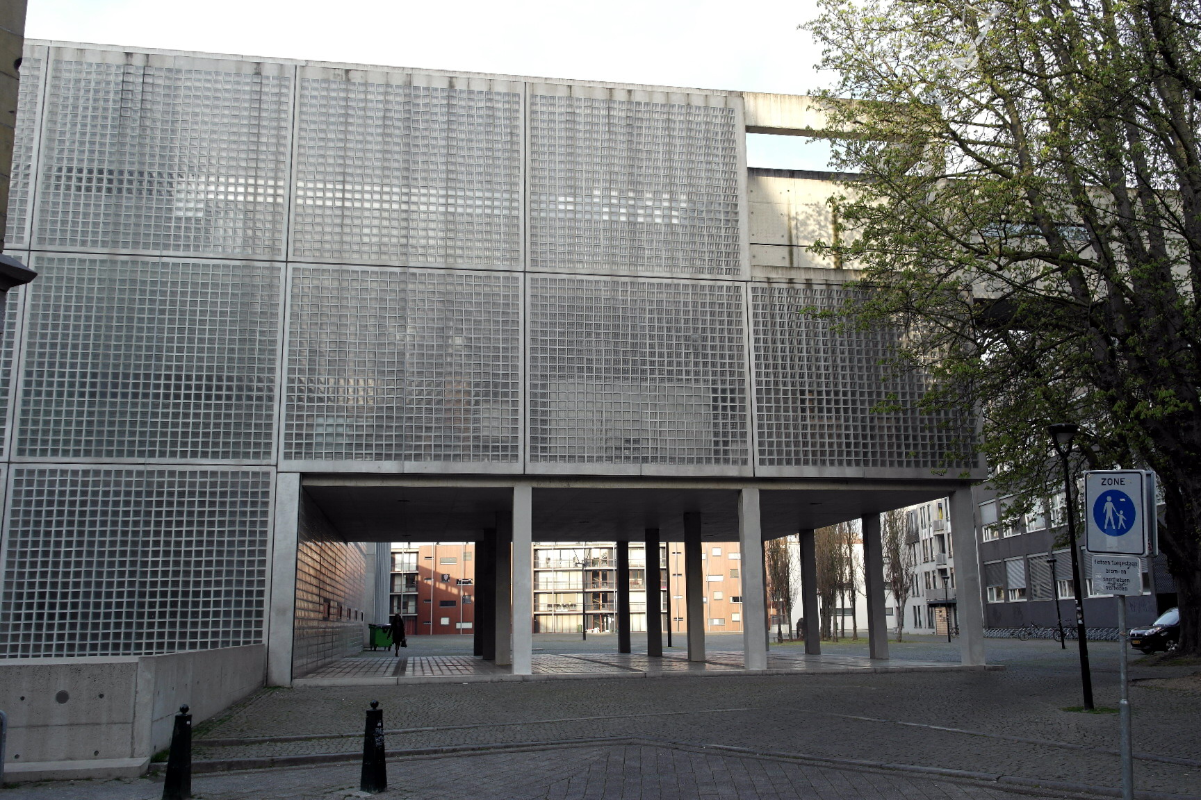 The extension of Maastricht Academy of Fine Arts by Wiel Arets at Herdenkingsplein