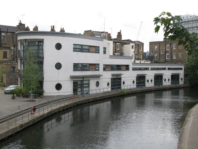 File:Modern office block, Regent's Canal west of Royal College Street, NW1 - geograph.org.uk - 1450748.jpg