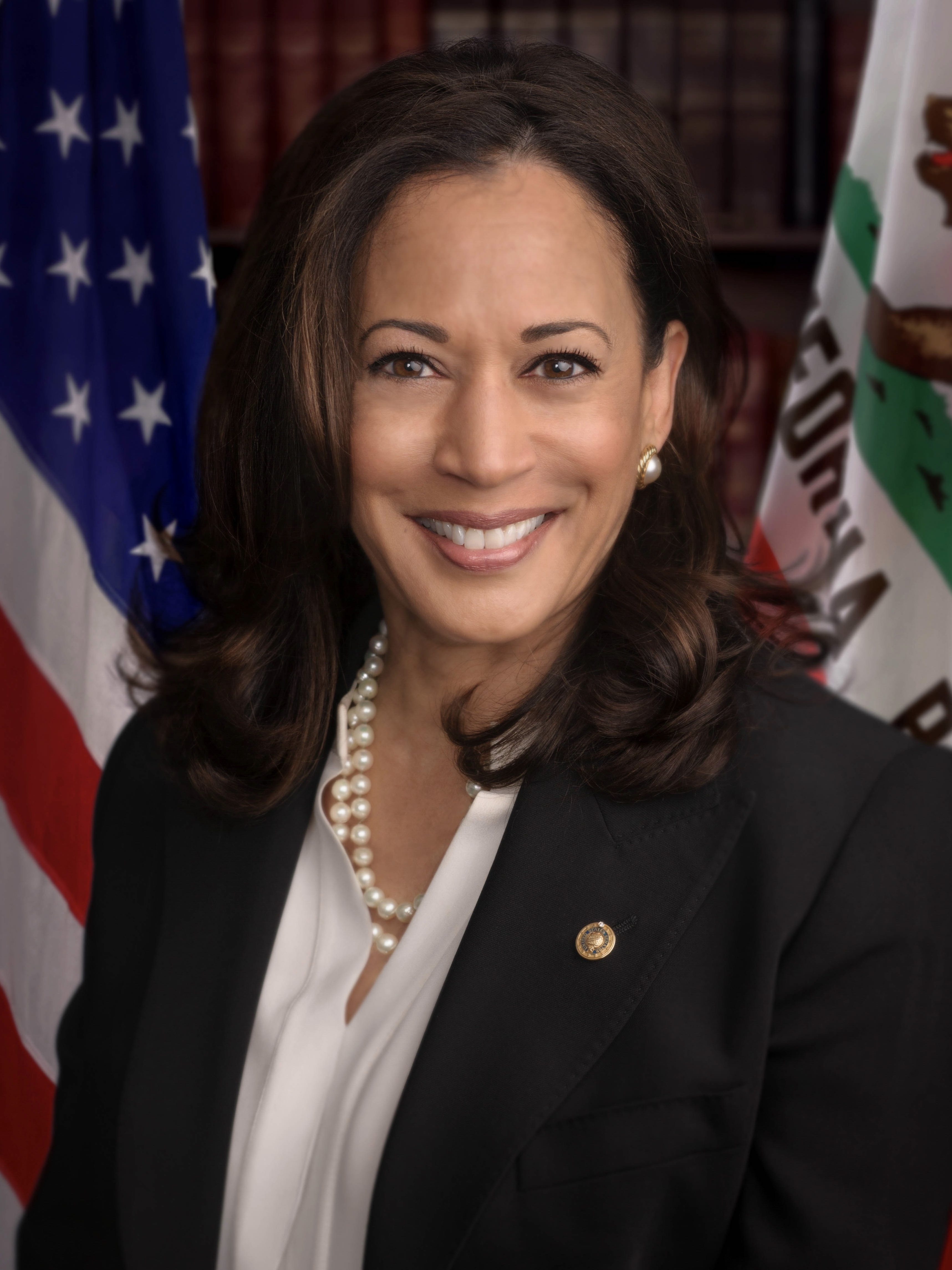 Kamala Harris's Pearl Necklace Has Deep Symbolism That Goes Way