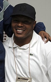 <span class="mw-page-title-main">Shelton Quarles</span> American football player and executive (born 1971)